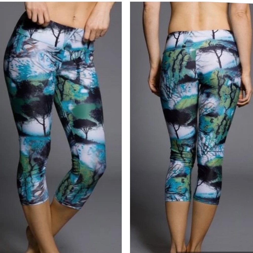 ONZIE Forest Capri Leggings XS